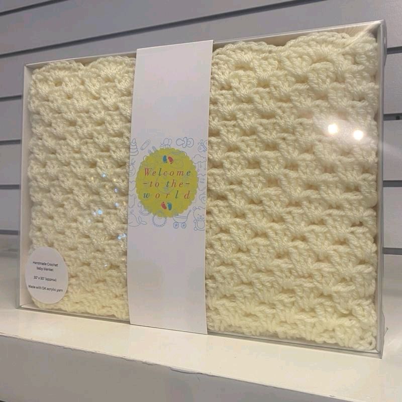 **Pre-Order**  Handmade crochet baby blanket lemon