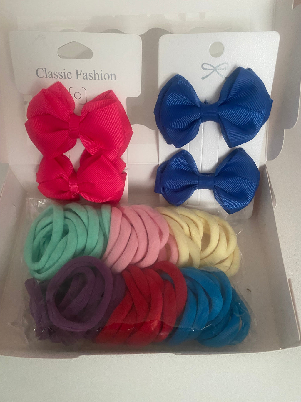 Colourful Hair Accessory Gift Set – 60 Snag-Free Bobbles & 4 Bow Clips
